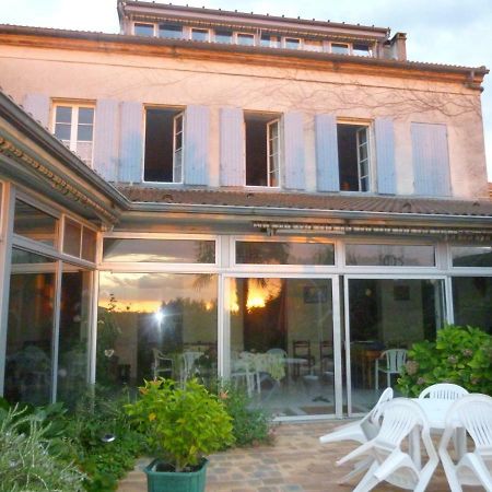 Clos Muneau Aiguillon Buitenkant foto