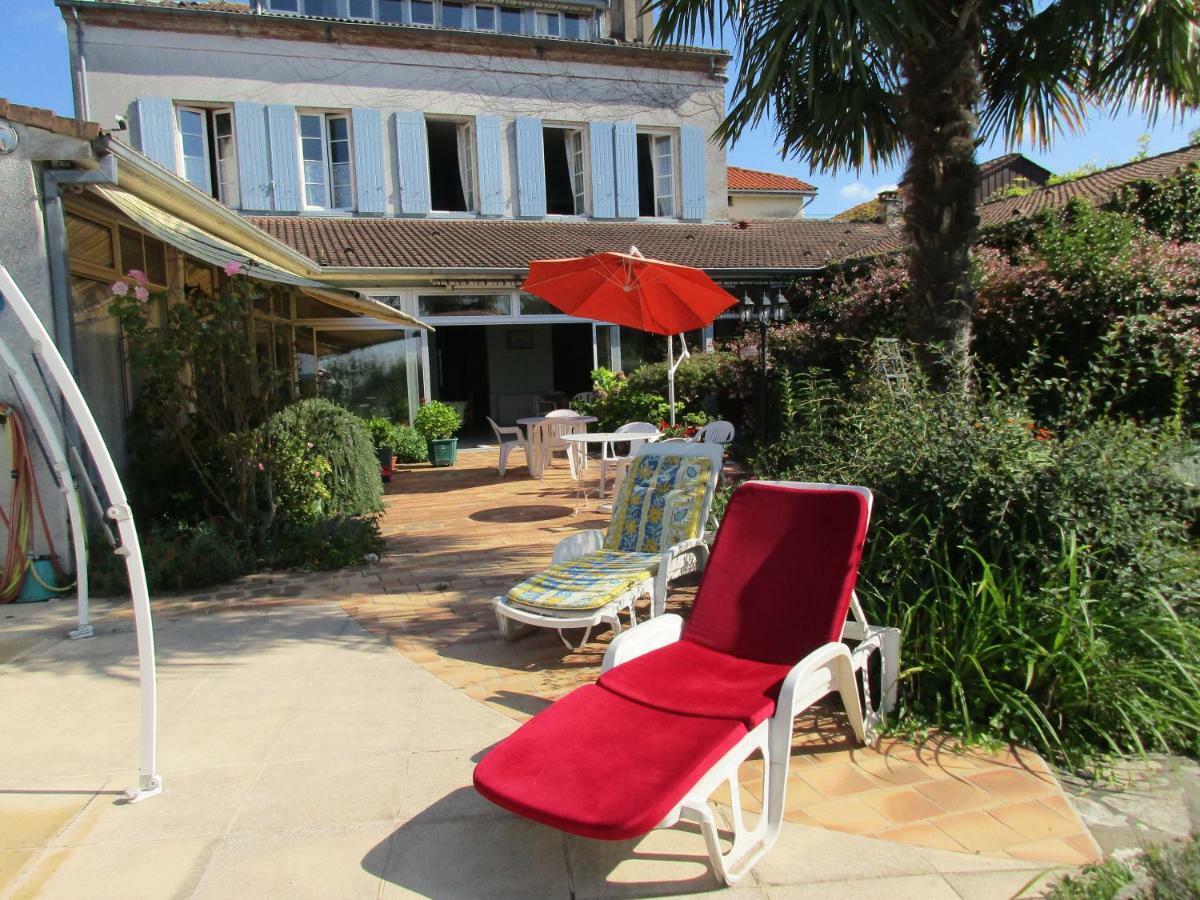 Clos Muneau Aiguillon Buitenkant foto